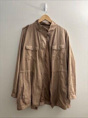 Women's Utility Jacket in Tan with Snap Pockets